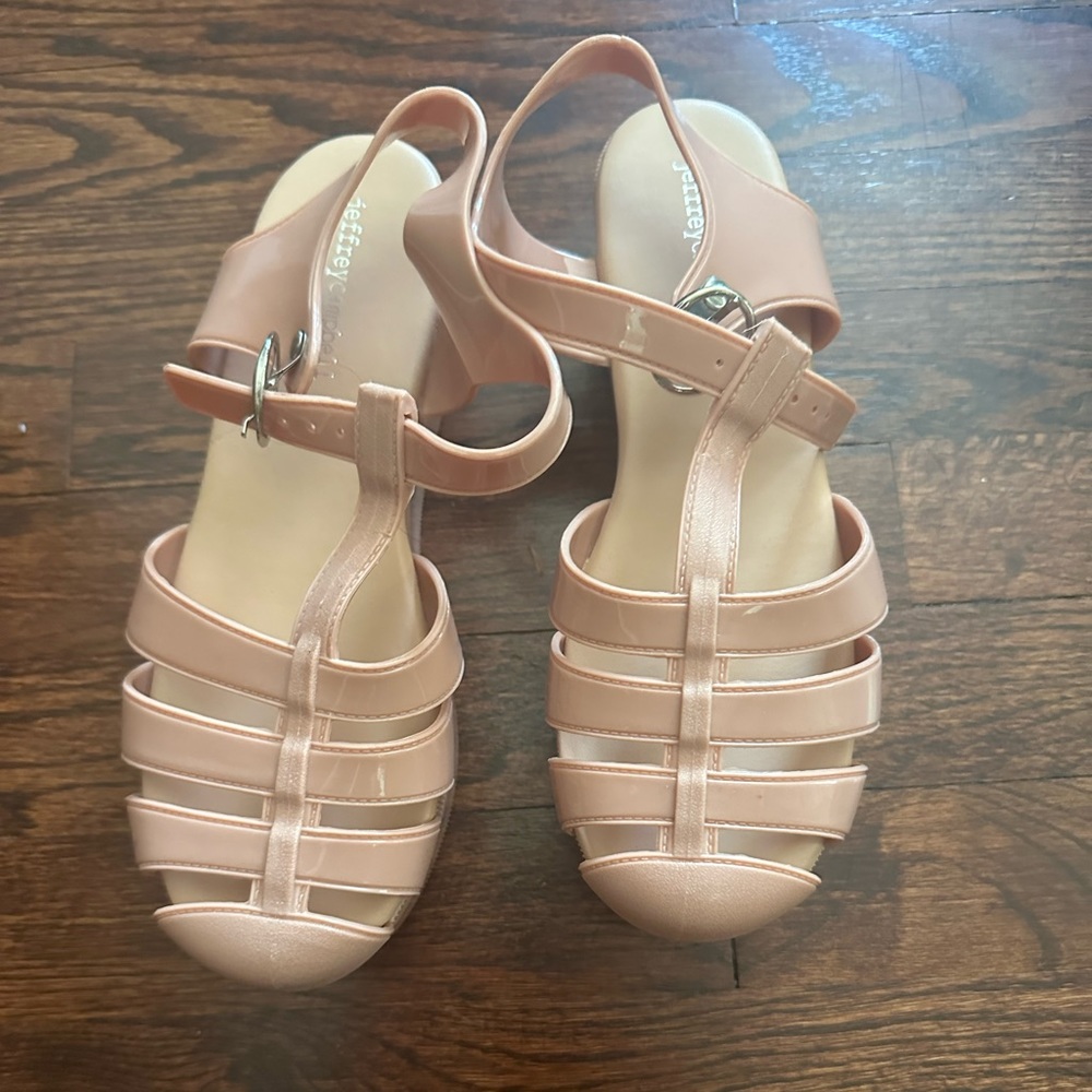 Free people platform
